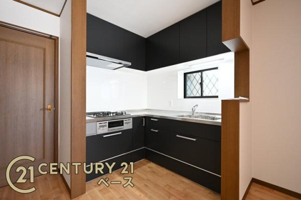 桜井市西之宮　一戸建のキッチン|■現地撮影写真■家族とのコミュニケーションがとりやすい人気のカウンターキッチン！