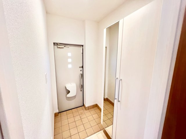 ニューパディーIIの玄関|※同タイプ参考写真