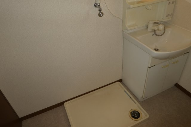 ペルレＢのその他|洗濯機置き場