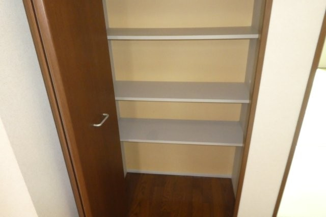 ペルレＢの収納|廊下収納