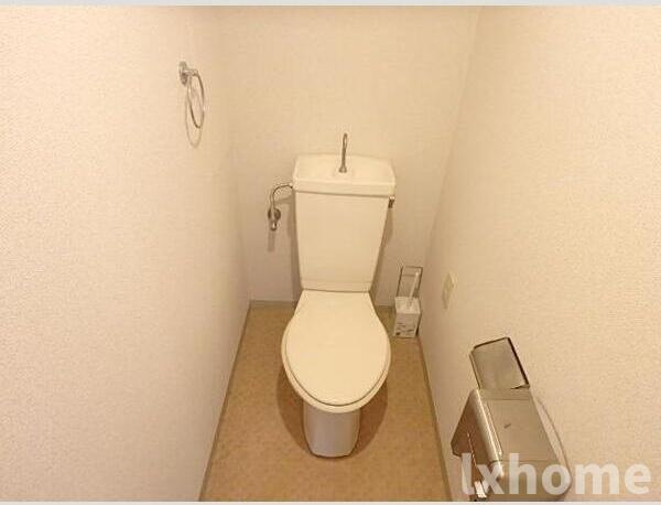 尾勝山ハイツのトイレ|コンパクトで使いやすいトイレです
