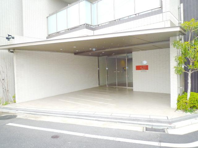 クリオ南太田のエントランス