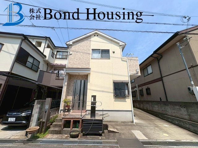 南向き2面バルコニー　各居室収納有　魚住町清水　中古戸建の前面道路含む現地写真