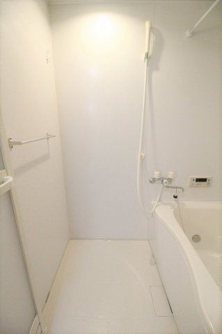 オレゴンハイツBの浴室|日々の暮らしに欠かせないお風呂です