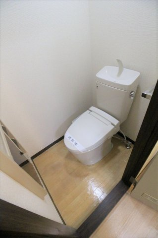オレゴンハイツBのトイレ|シンプルで使いやすいトイレです