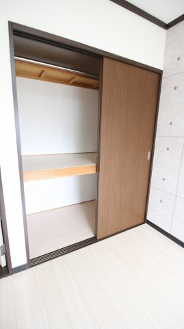 オレゴンハイツBの収納|ちょっとした収納スペースも充実しています