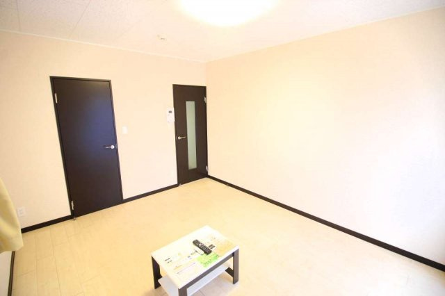 レオネクストヴォラーレの居間・リビング|居間です