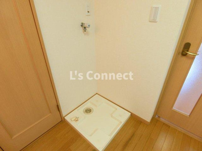 【設備】 | ルガール白水沢 | 室内洗濯機置き場には排水パン付き。