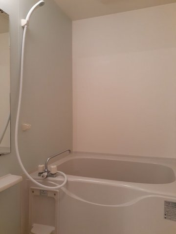 ソレイユ・山道の浴室