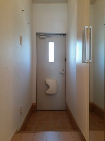 ソレイユ・山道の玄関