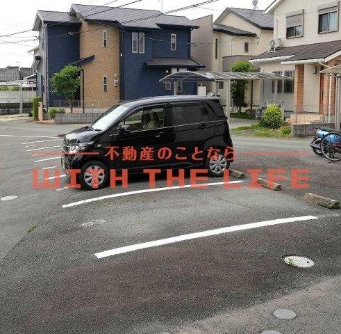 クレフラスト久留米大【キャッシュバック対象物件】の駐車場|駐車場です