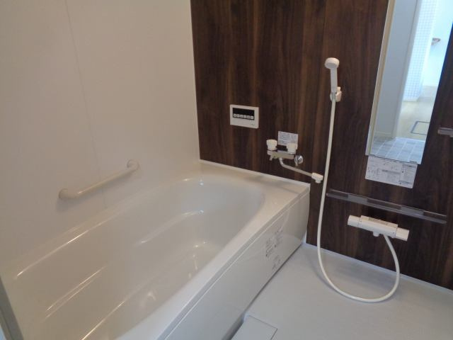 【浴室】 | 北見市清見町３８番１０６、３８番１２０　中古売家 | ユニットバス