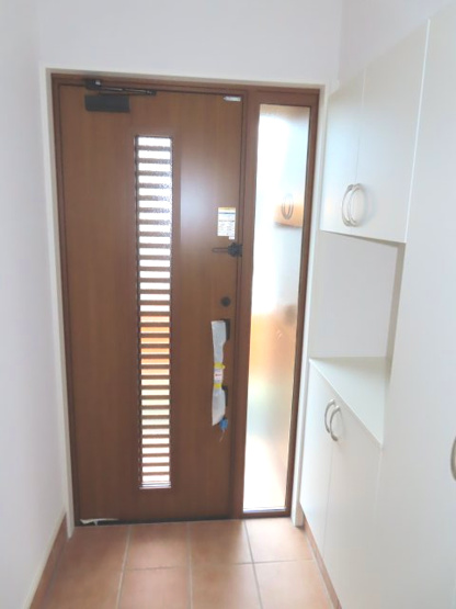 【玄関】 | 北見市清見町３８番１０６、３８番１２０　中古売家 | 玄関ドア(内)