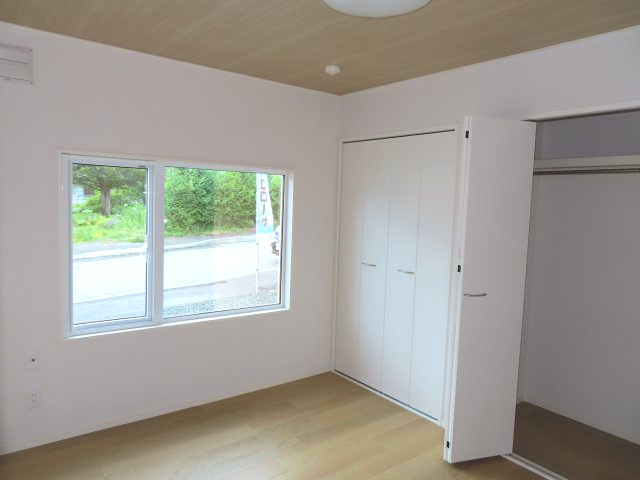 【洋室】 | 北見市清見町３８番１０６、３８番１２０　中古売家 | １階洋室６帖