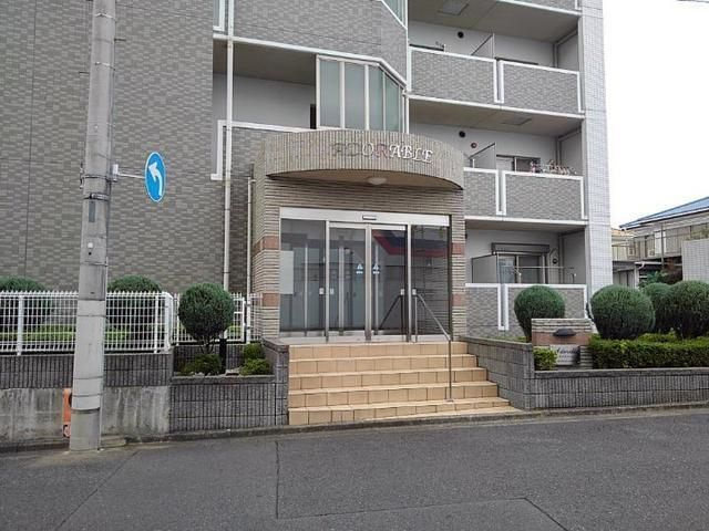 アドラブールのエントランス