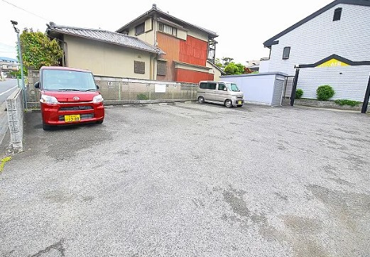 ハイツＭⅢの駐車場
