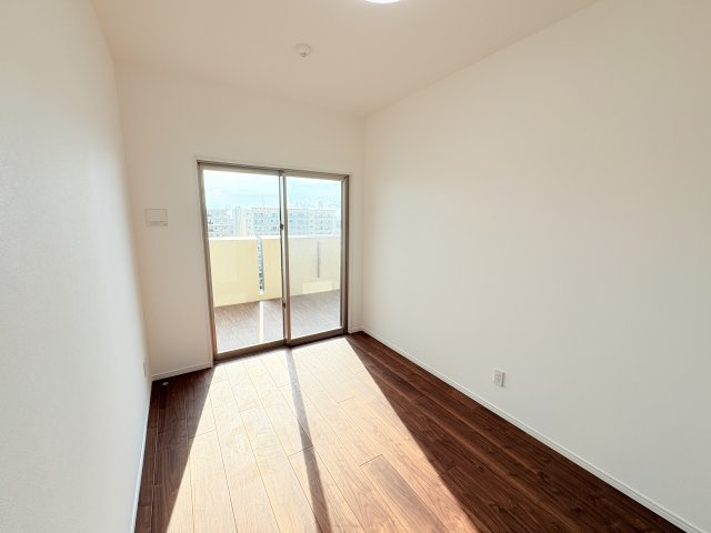 ミルコマンション曙シーフロントビューの洋室