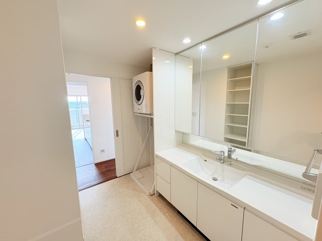 ミルコマンション曙シーフロントビューの洗面所