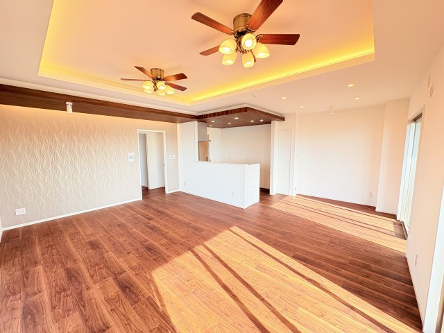 ミルコマンション曙シーフロントビューの居間・リビング