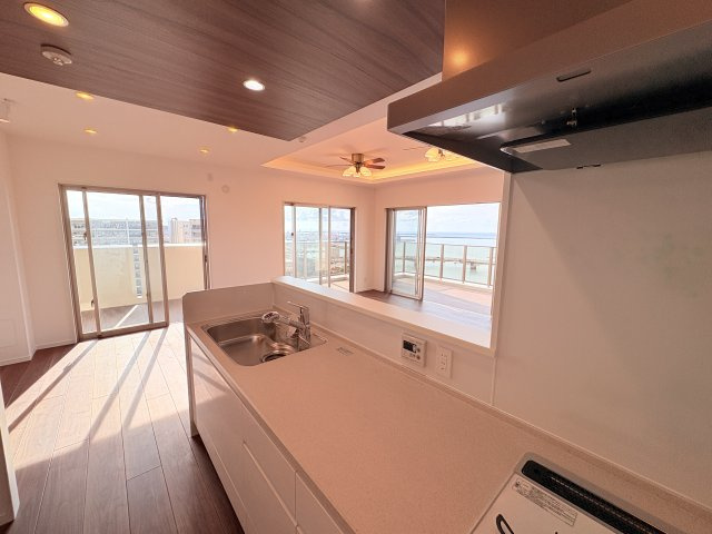 ミルコマンション曙シーフロントビューのキッチン