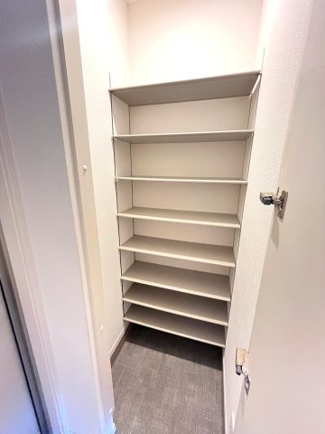 ファグタルの内装