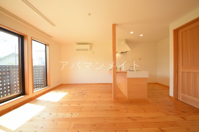 【居間・リビング】 | プリムヴェール | ゆったり過ごせる居間です