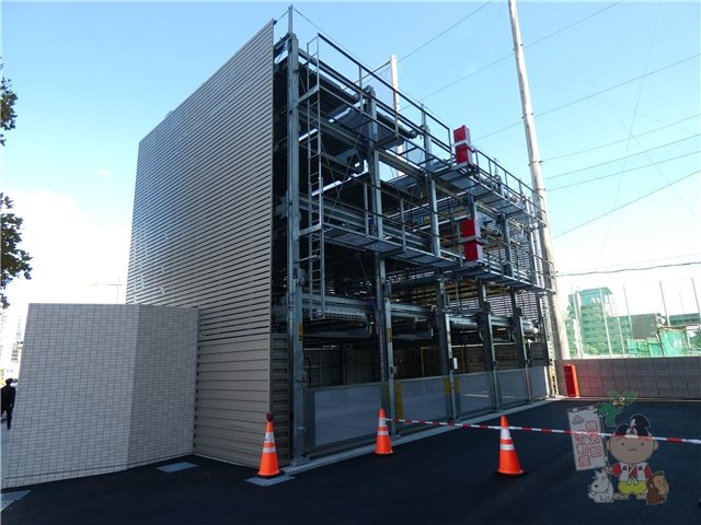 ハアラン国体町の駐車場