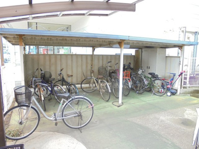 【その他共用部分】 | ベルティカル曙 | 屋根付き駐輪場