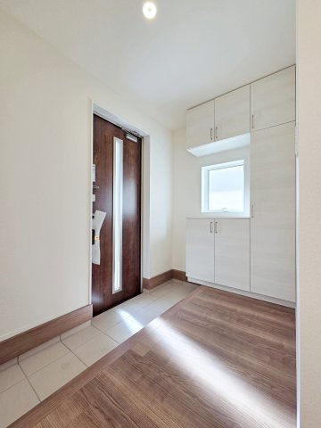 【玄関】 | 知多市清水が丘第4　2号棟