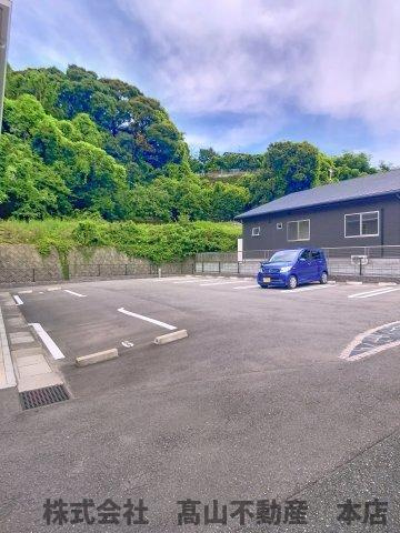 ｋ’ｓコート　宗像の駐車場