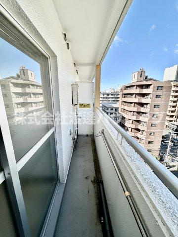 リアライズ江坂のバルコニー