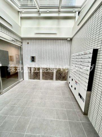 アルバトルナーレ江坂のエントランス