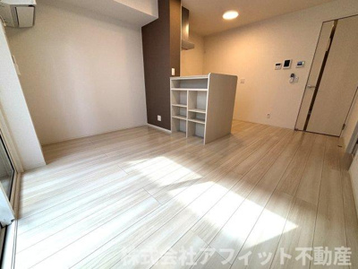 【居間・リビング】 | フレンズⅡ | LDK10.1帖