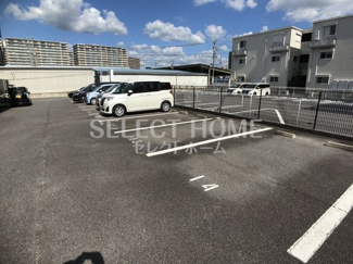 【駐車場】 | 駐車場完備です