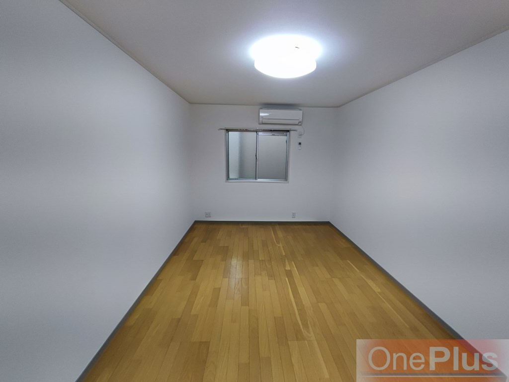 サンハイム六甲の居間・リビング