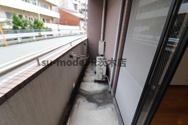 アルビヨン千里丘のバルコニー