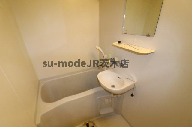 アルビヨン千里丘の浴室