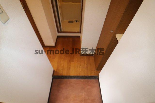 アルビヨン千里丘の玄関