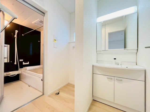 ♥♥うるま市石川第７-４号棟（全4棟）の独立洗面台|お気軽にお問い合わせください♪