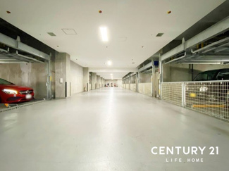 【駐車場】