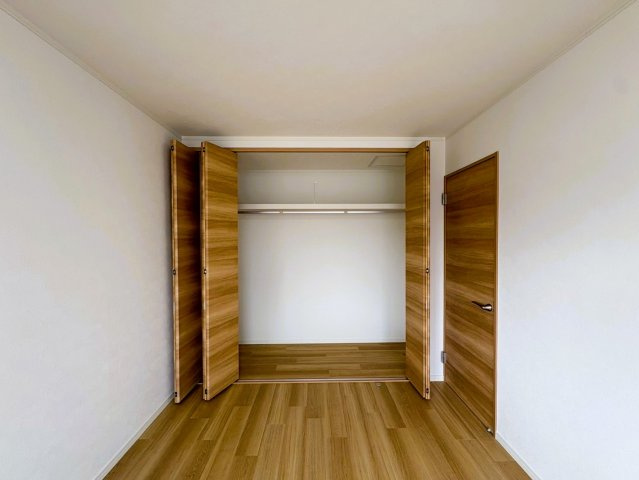 東神足１丁目の収納