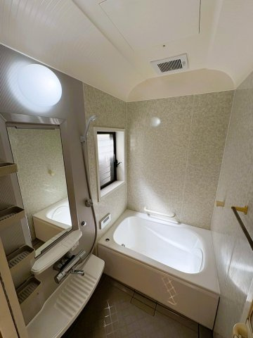 東神足１丁目の浴室