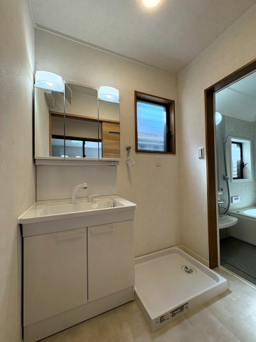 東神足１丁目の独立洗面台