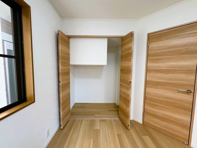 東神足１丁目の収納