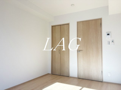 【居間・リビング】 | リバーブ西大宮 | 洋室のお部屋です。（同仕様です。）