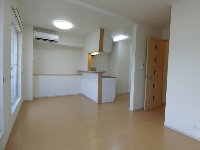 ポライトリー・ケイの居間・リビング