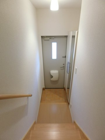 ポライトリー・ケイの玄関