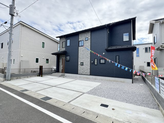 ブルーミングガーデン前橋市後家町３棟　3号棟　の駐車場|駐車場は並列3台ご用意しております。