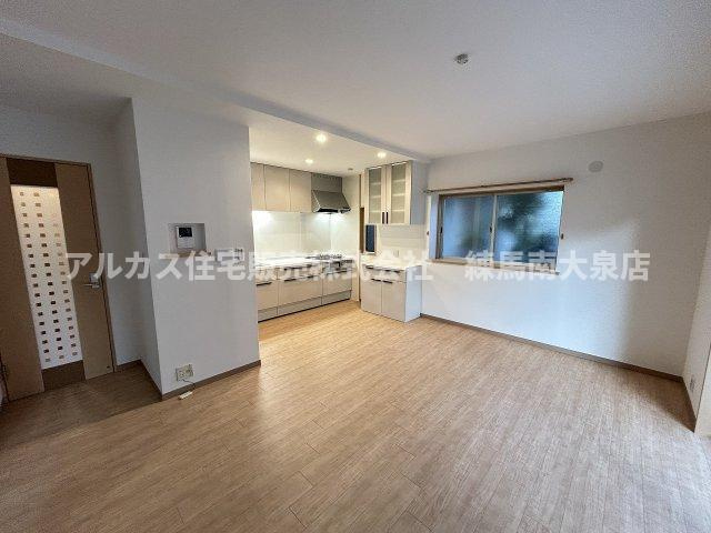 所沢市上新井3丁目　中古一戸建　西武池袋線　小手指の居間・リビング