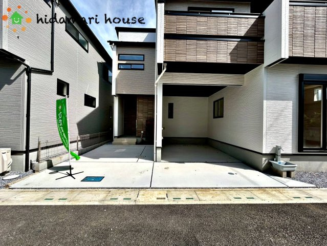 見沼区東大宮3丁目　新築戸建　ブルーミング07の駐車場